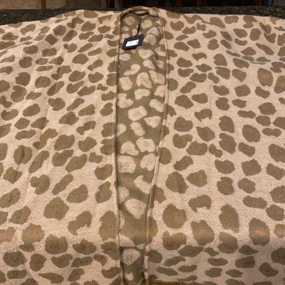 Ladies OS Leopard Print Kimono